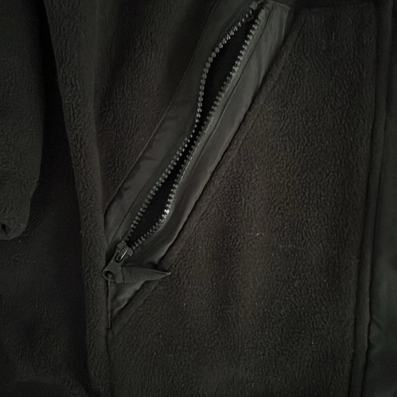 Zyia fleece jacket - Picture 3 of 4